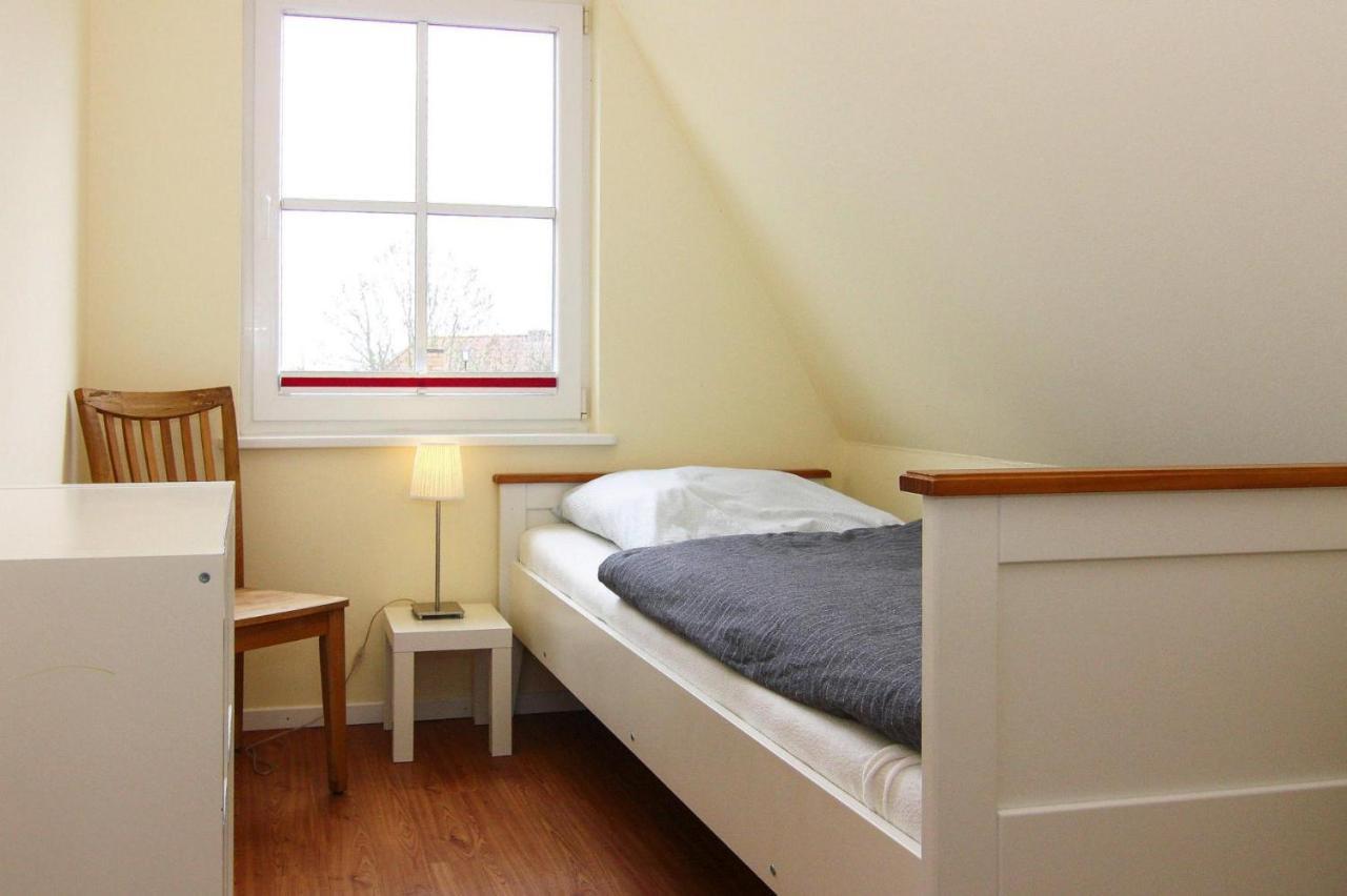 Reetdachhaus Mit Eigenem Strandkorb In Wohlenberg An Der Ostsee Екстериор снимка