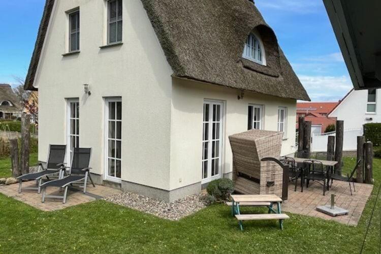 Reetdachhaus Mit Eigenem Strandkorb In Wohlenberg An Der Ostsee Екстериор снимка